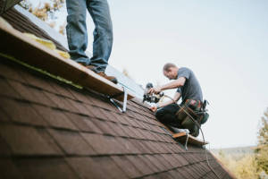Local Roofers in E Rncho Dmngz, CA